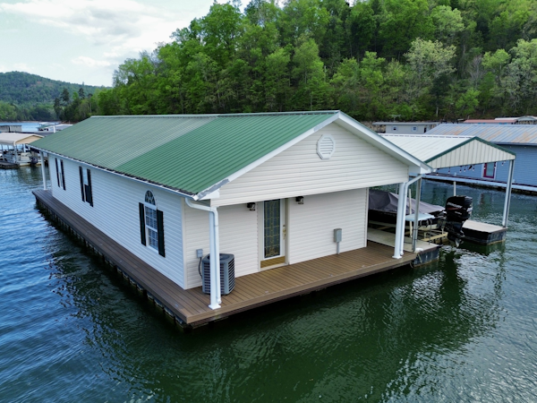 Custom-20 x 53 Floating Cabin  Approx 999/sqft 2002 -Norris Lake-Tennessee-United States-6089413