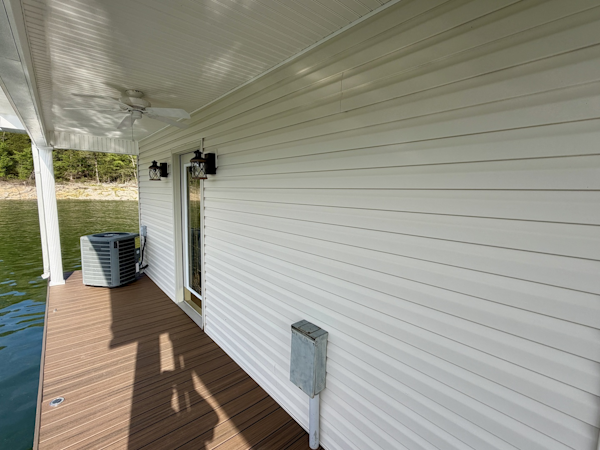 Custom-20 x 53 Floating Cabin  Approx 999/sqft 2002 -Norris Lake-Tennessee-United States-6089565