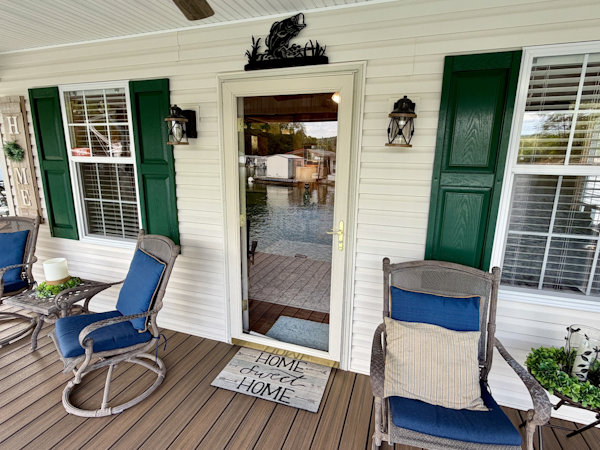 Custom-20 x 53 Floating Cabin  Approx 999/sqft 2002 -Norris Lake-Tennessee-United States-6089445