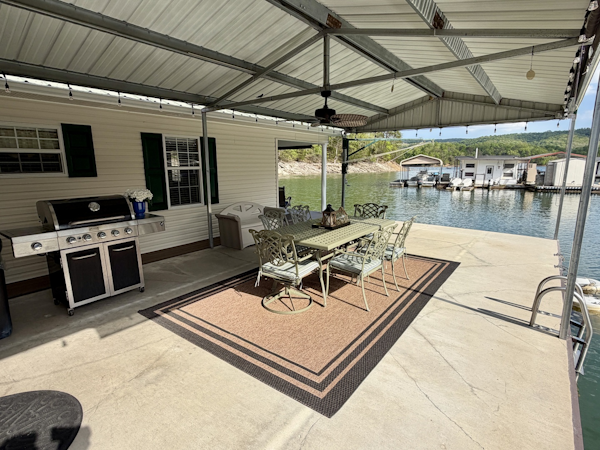 Custom-20 x 53 Floating Cabin  Approx 999/sqft 2002 -Norris Lake-Tennessee-United States-6089438