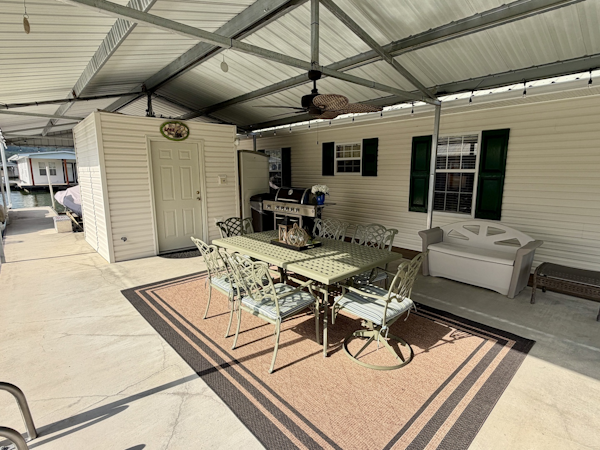 Custom-20 x 53 Floating Cabin  Approx 999/sqft 2002 -Norris Lake-Tennessee-United States-6089440