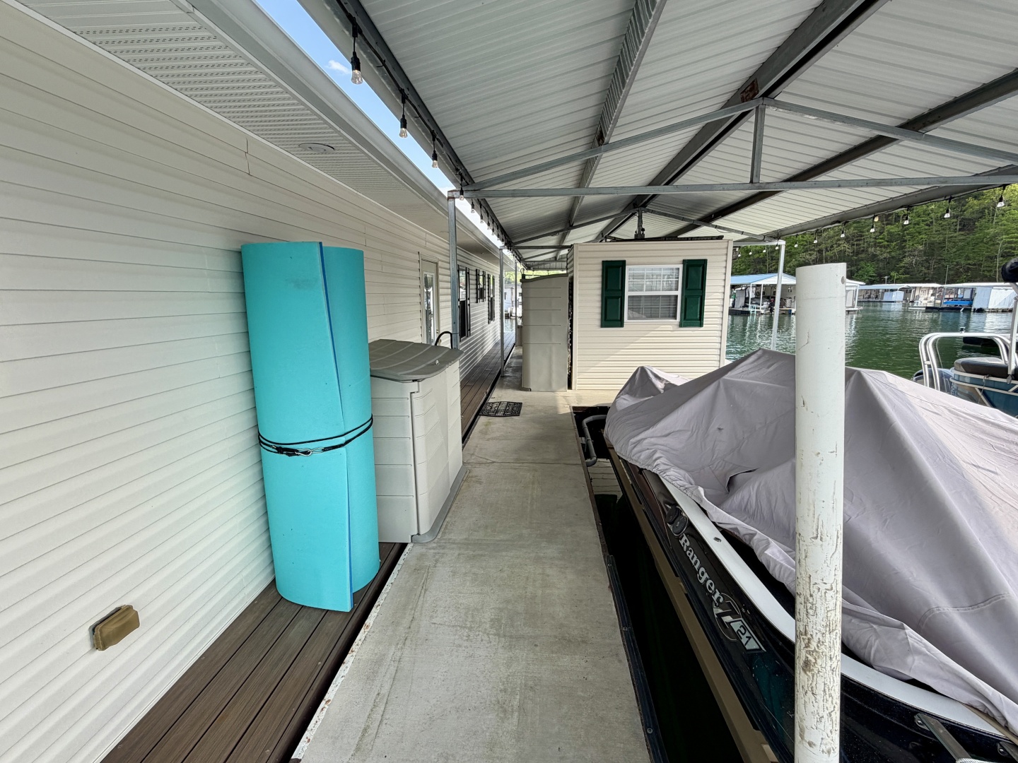Custom-20 x 53 Floating Cabin  Approx 999/sqft 2002 -Norris Lake-Tennessee-United States-6089550 | Thumbnail