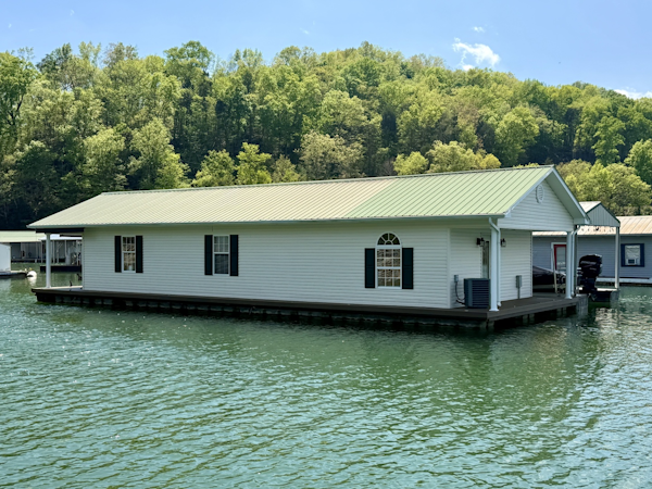 Custom-20 x 53 Floating Cabin  Approx 999/sqft 2002 -Norris Lake-Tennessee-United States-6089406