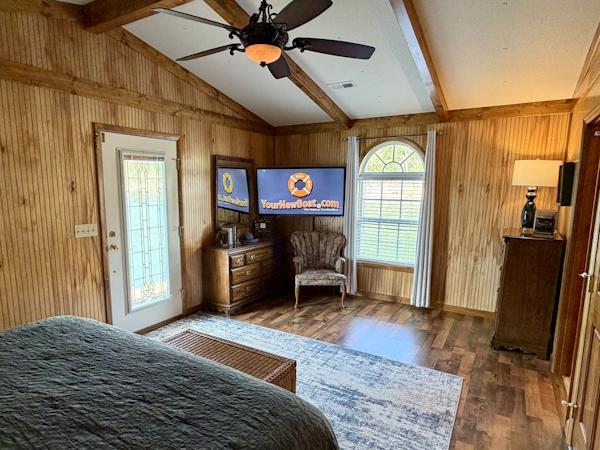 Custom-20 x 53 Floating Cabin  Approx 999/sqft 2002 -Norris Lake-Tennessee-United States-6089538