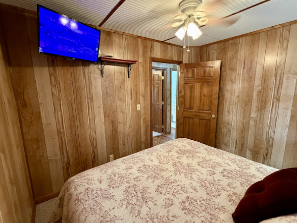 Custom-20 x 53 Floating Cabin  Approx 999/sqft 2002 -Norris Lake-Tennessee-United States-6089523