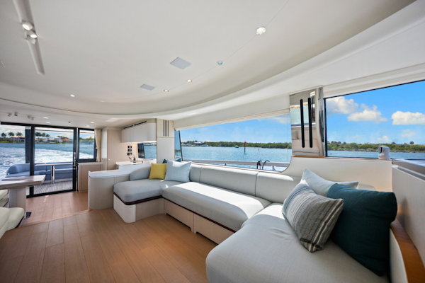 Azimut-68 FLY 2025 -Naples-Florida-United States-6089615