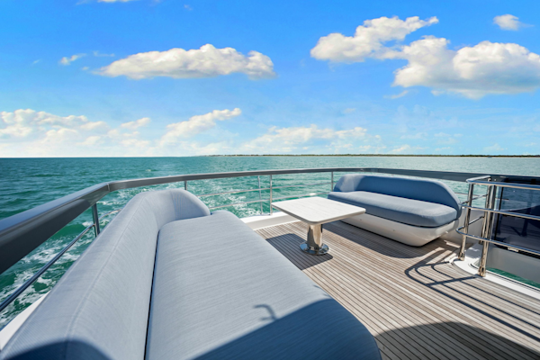 Azimut-68 FLY 2025 -Naples-Florida-United States-6089652