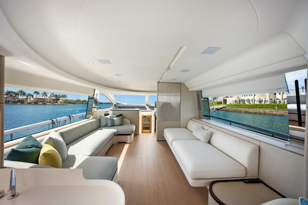 Azimut-68 FLY 2025 -Naples-Florida-United States-6089614