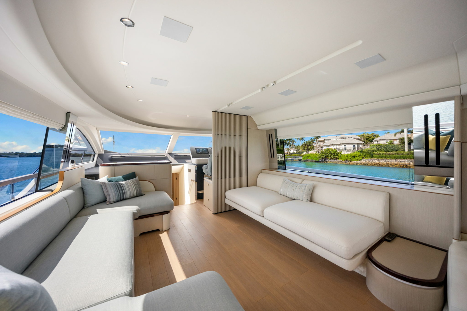 Azimut-68 FLY 2025 -Naples-Florida-United States-6089617 | Thumbnail