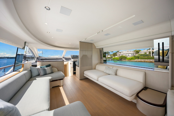 Azimut-68 FLY 2025 -Naples-Florida-United States-6089617