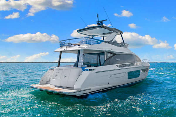 Azimut-68 FLY 2025 -Naples-Florida-United States-6142878