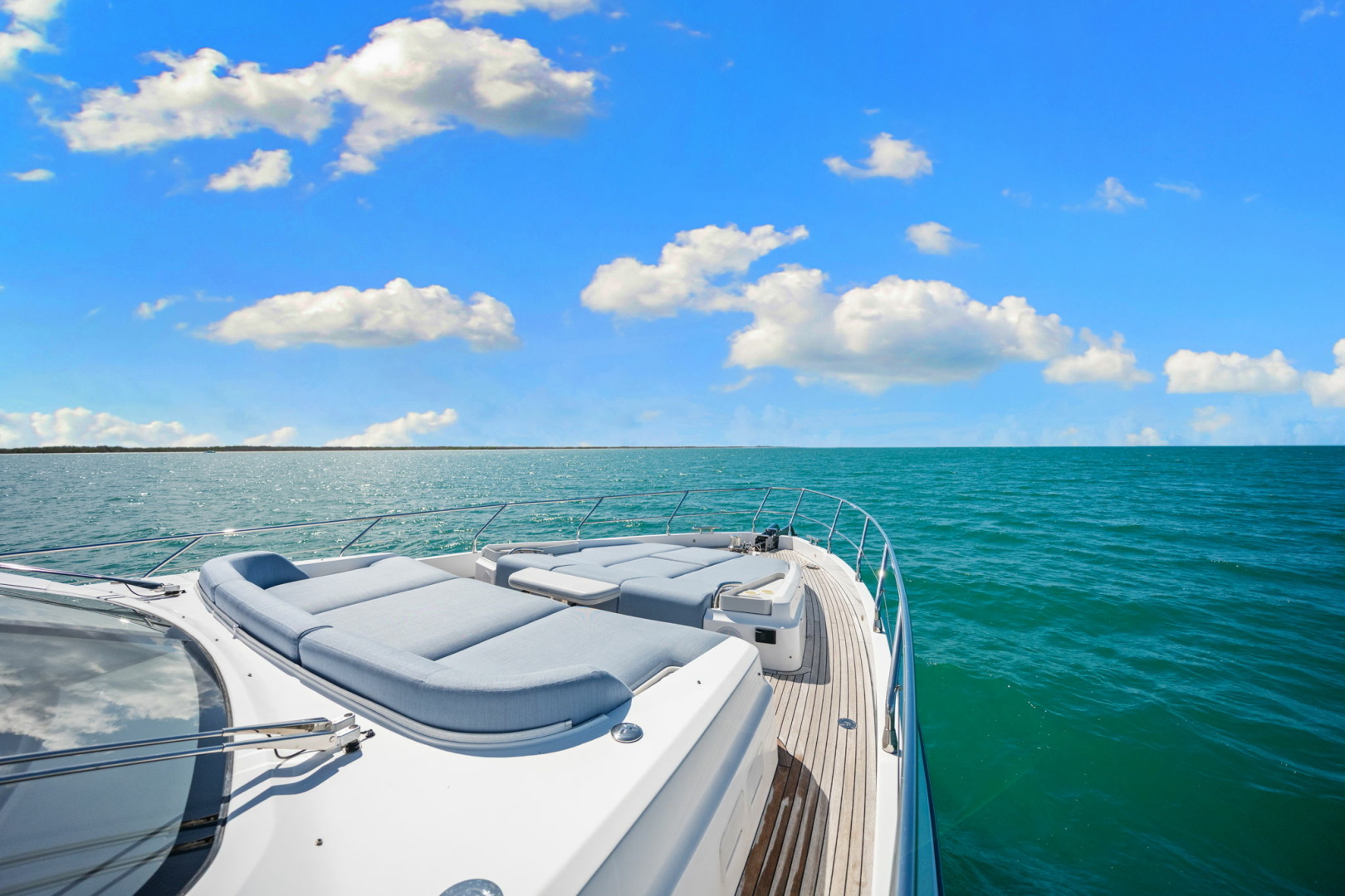 Azimut-68 FLY 2025 -Naples-Florida-United States-6089648 | Thumbnail