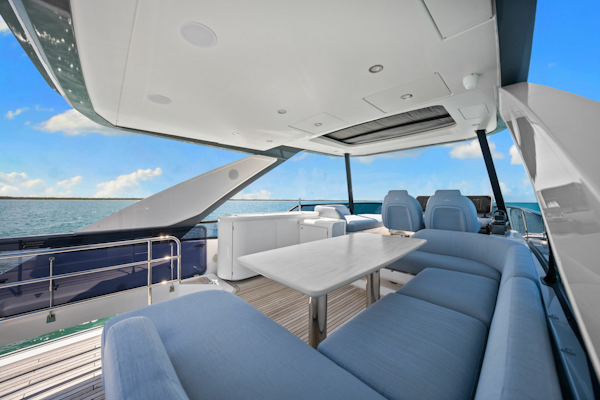 Azimut-68 FLY 2025 -Naples-Florida-United States-6089656