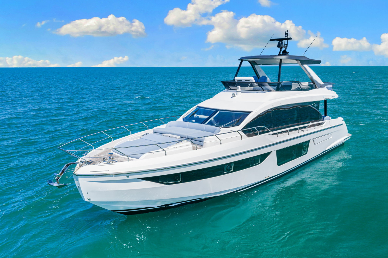 Azimut-68 FLY 2025 -Naples-Florida-United States-6089600 | Thumbnail