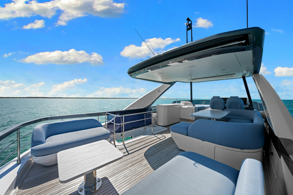 Azimut-68 FLY 2025 -Naples-Florida-United States-6089654