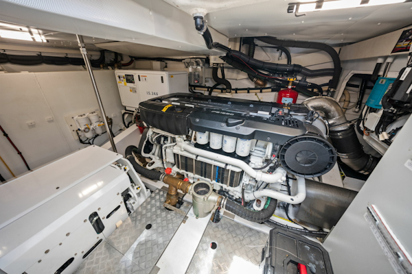 Azimut-68 FLY 2025 -Naples-Florida-United States-6089674