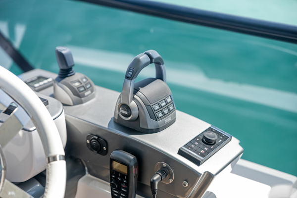 Azimut-68 FLY 2025 -Naples-Florida-United States-6089664
