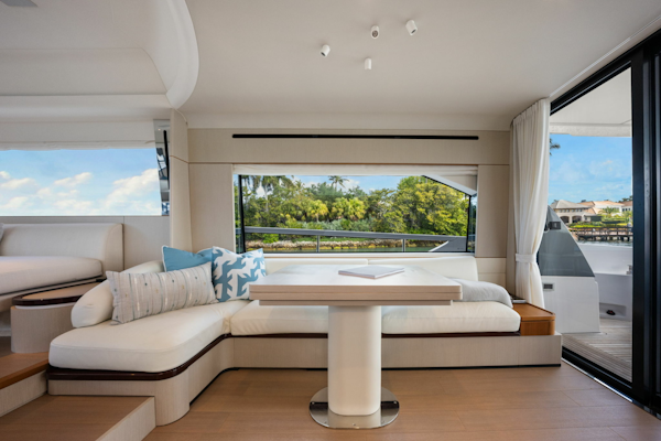 Azimut-68 FLY 2025 -Naples-Florida-United States-6089621