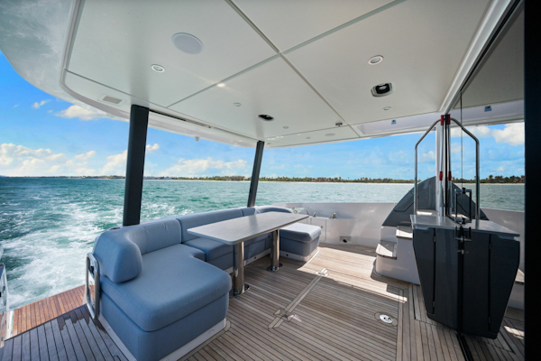 Azimut-68 FLY 2025 -Naples-Florida-United States-6089644