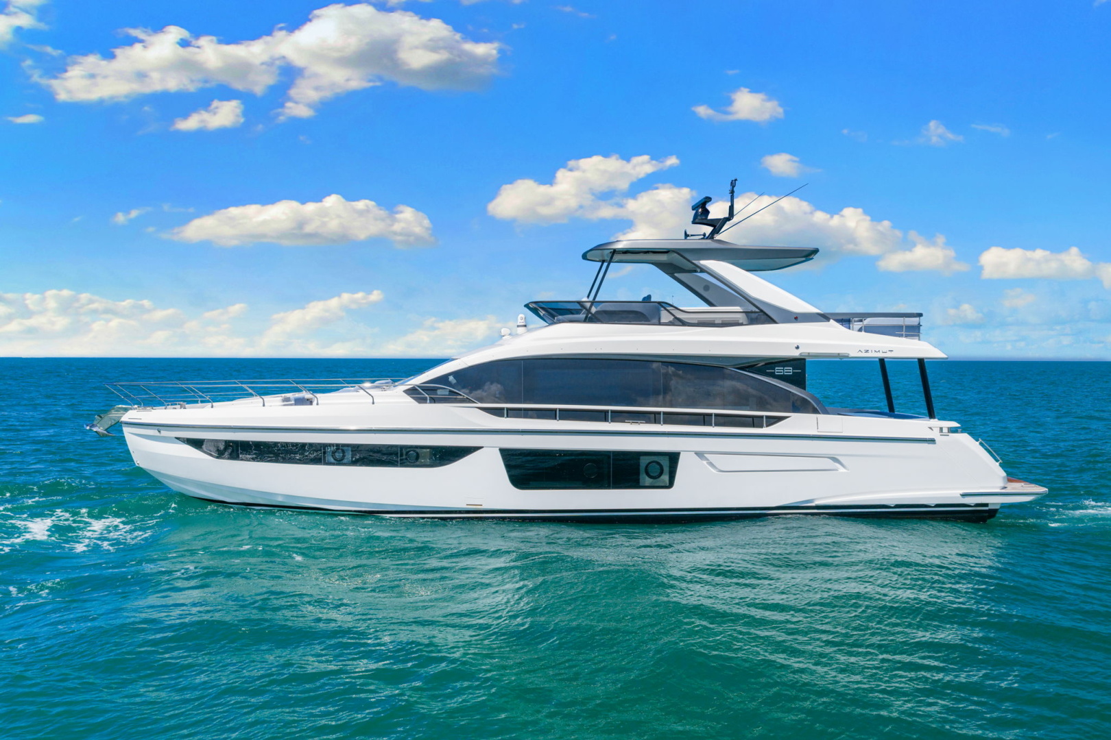 Azimut-68 FLY 2025 -Naples-Florida-United States-6089604 | Thumbnail