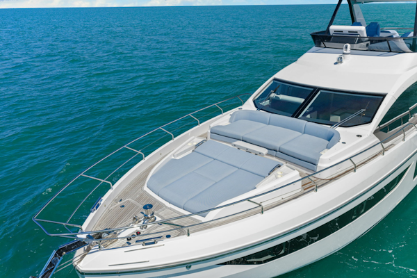 Azimut-68 FLY 2025 -Naples-Florida-United States-6089606