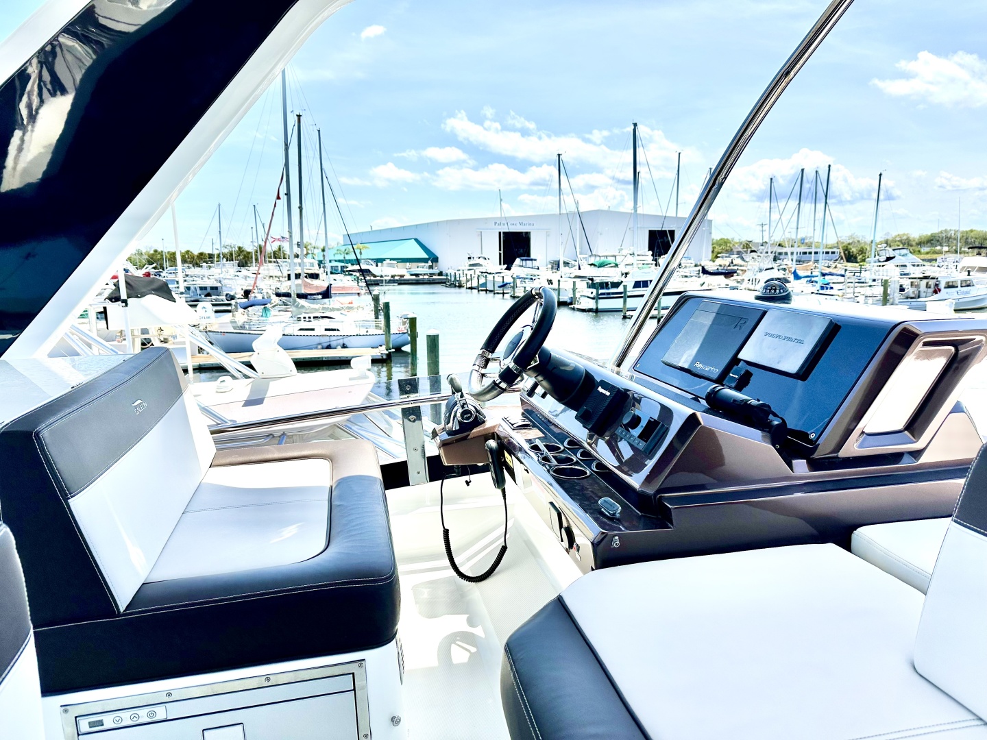 Galeon-500 FLY 2022 -Jacksonville Beach-Florida-United States-6089801 | Thumbnail