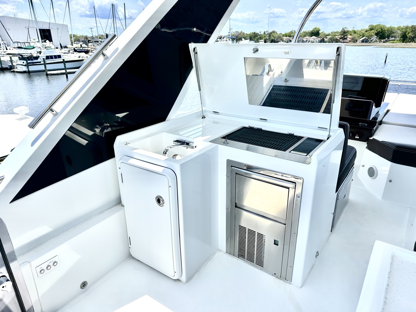 Galeon-500 FLY 2022 -Jacksonville Beach-Florida-United States-6089805 | Thumbnail