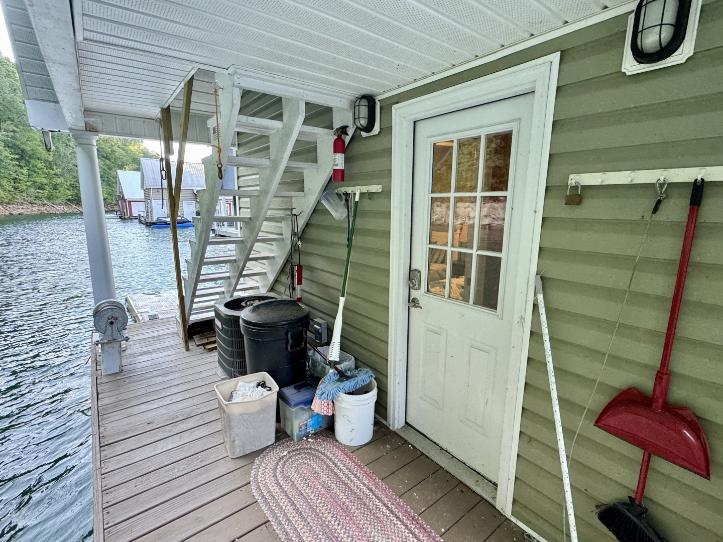 Custom-20 x 43 Floating Cabin  Approx 812sqft 2006 -Norris Lake-Tennessee-United States-6089973 | Thumbnail