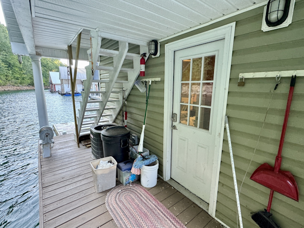 Custom-20 x 43 Floating Cabin  Approx 812sqft 2006 -Norris Lake-Tennessee-United States-6089973