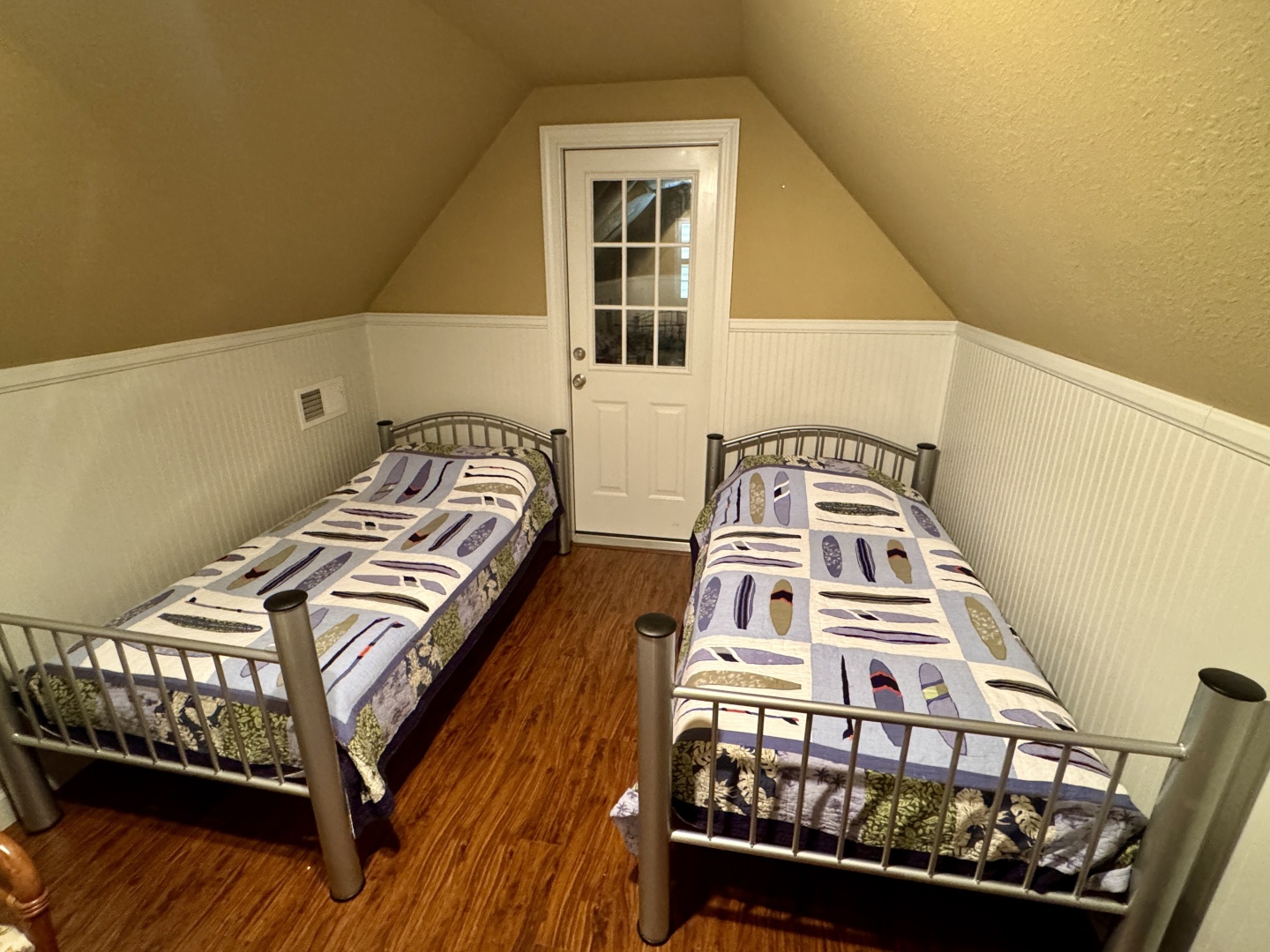 Custom-20 x 43 Floating Cabin  Approx 812sqft 2006 -Norris Lake-Tennessee-United States-6089981 | Thumbnail
