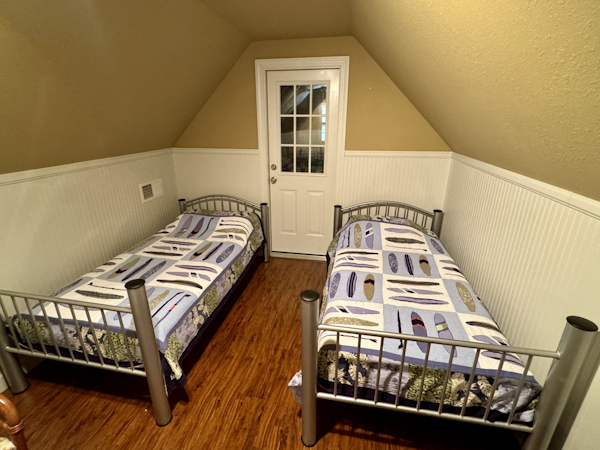 Custom-20 x 43 Floating Cabin  Approx 812sqft 2006 -Norris Lake-Tennessee-United States-6089981
