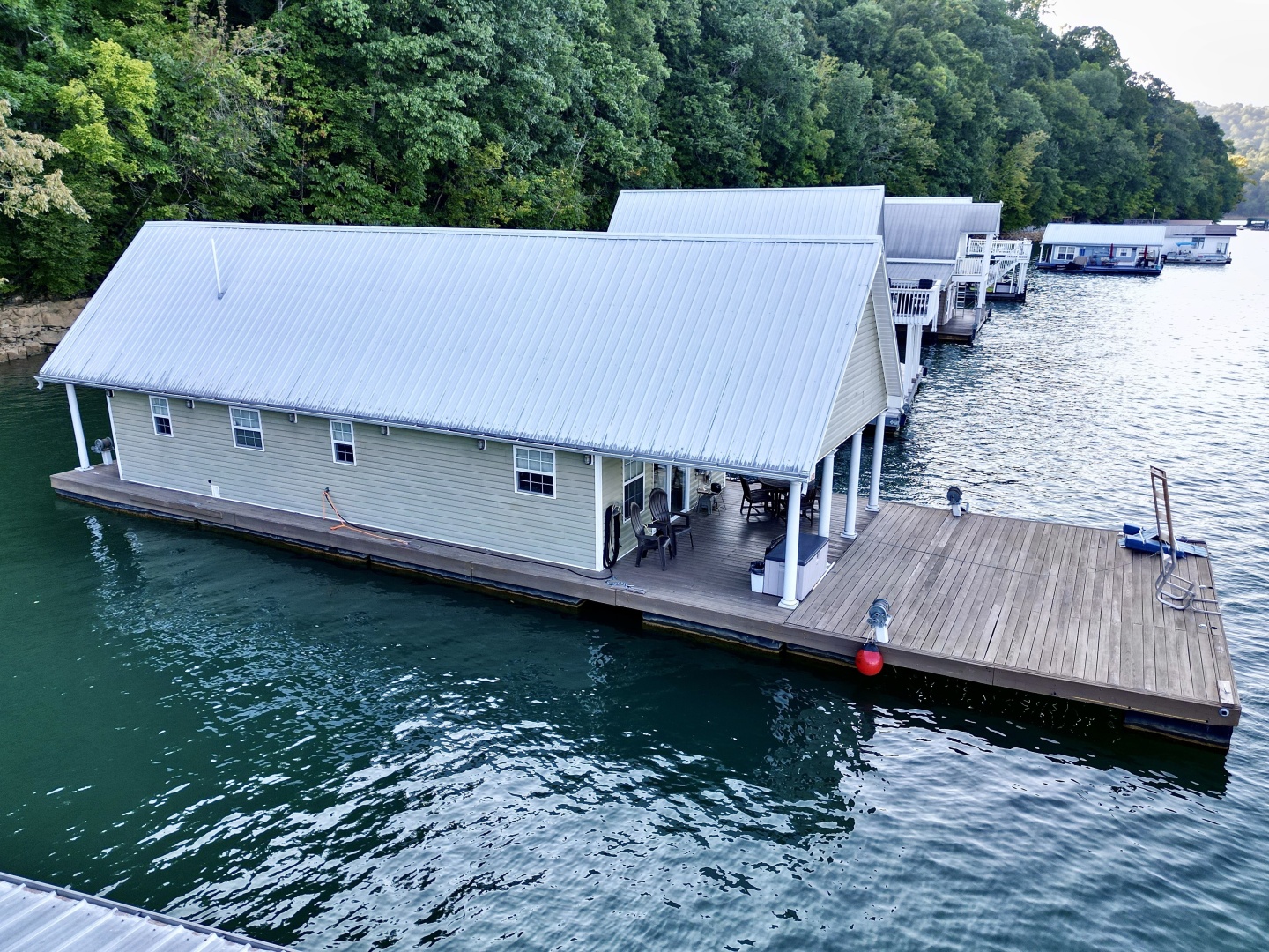 Custom-20 x 43 Floating Cabin  Approx 812sqft 2006 -Norris Lake-Tennessee-United States-6089916 | Thumbnail