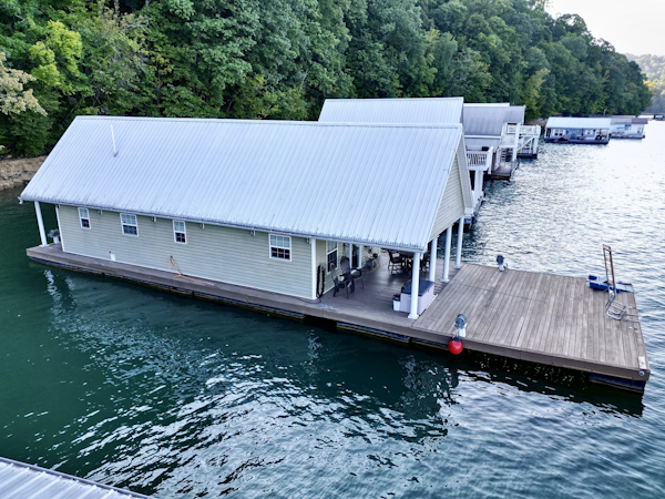 Custom-20 x 43 Floating Cabin  Approx 812sqft 2006 -Norris Lake-Tennessee-United States-6089916