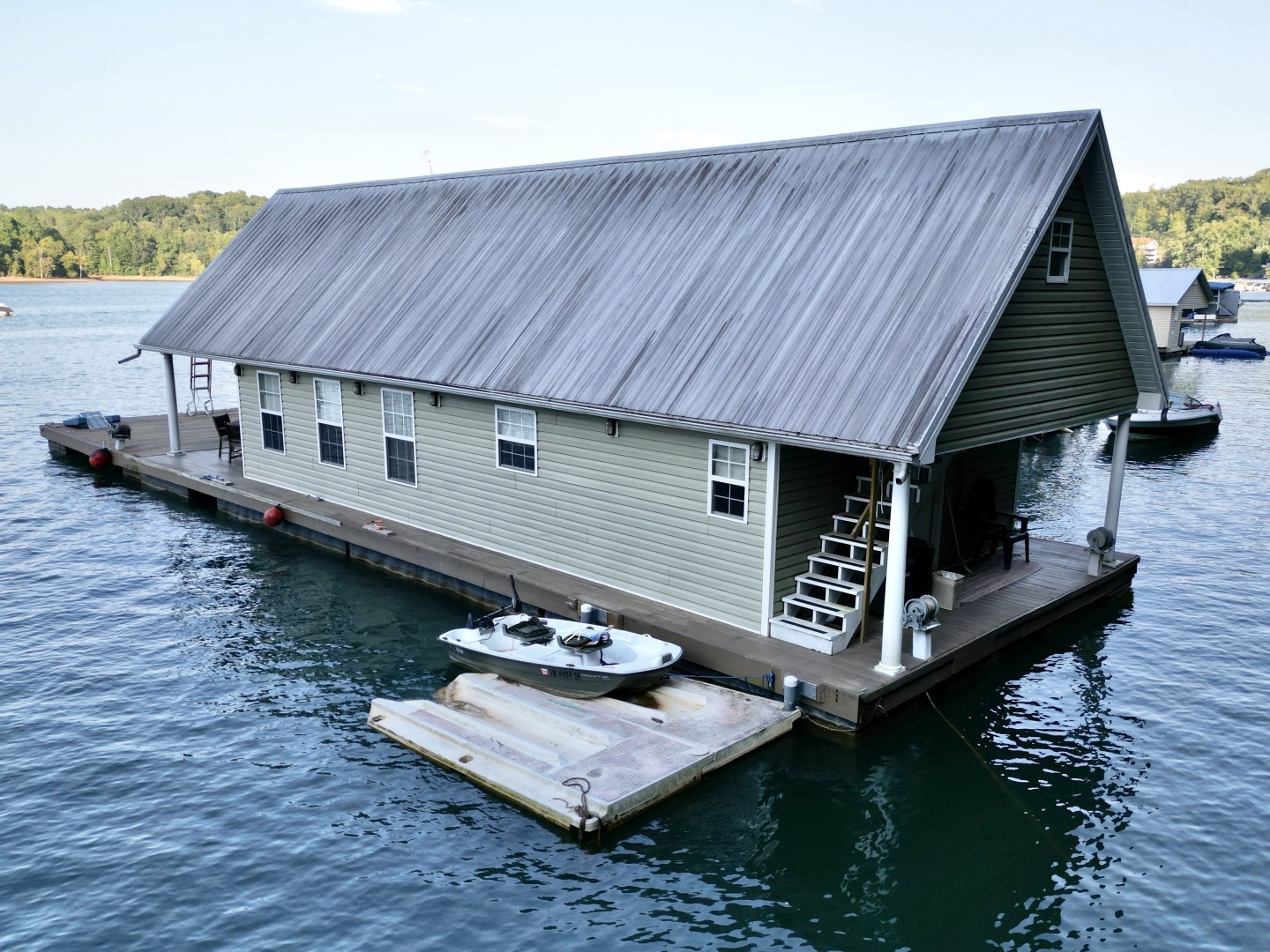 Custom-20 x 43 Floating Cabin  Approx 812sqft 2006 -Norris Lake-Tennessee-United States-6089921 | Thumbnail