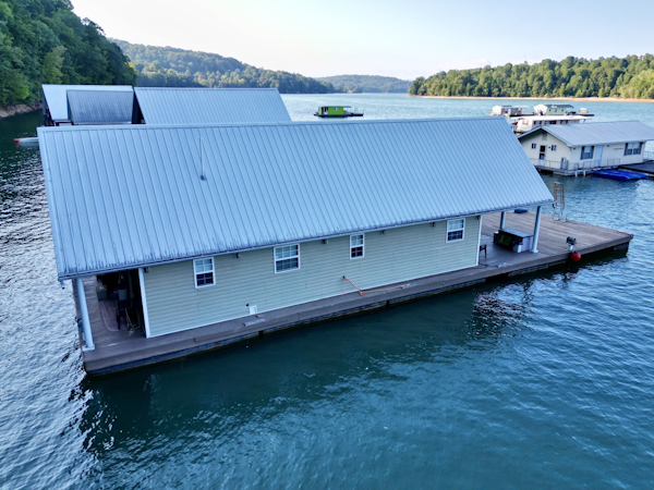 Custom-20 x 43 Floating Cabin  Approx 812sqft 2006 -Norris Lake-Tennessee-United States-6089917
