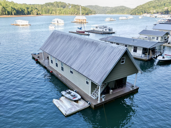 Custom-20 x 43 Floating Cabin  Approx 812sqft 2006 -Norris Lake-Tennessee-United States-6089920