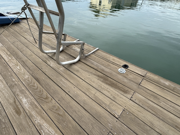 Custom-20 x 43 Floating Cabin  Approx 812sqft 2006 -Norris Lake-Tennessee-United States-6090023