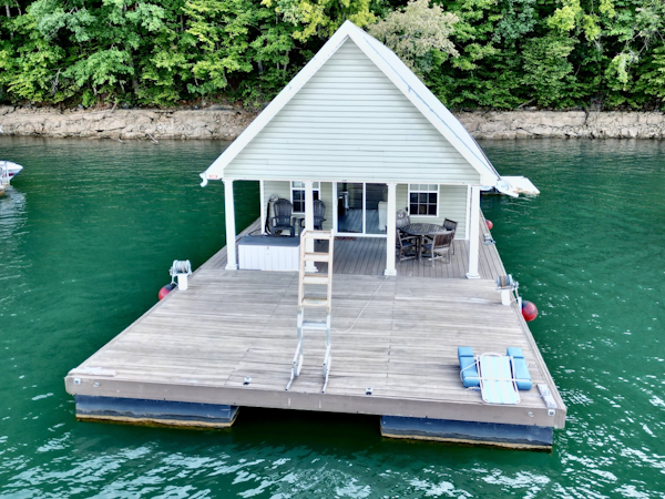 Custom-20 x 43 Floating Cabin  Approx 812sqft 2006 -Norris Lake-Tennessee-United States-6089913