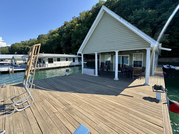Custom-20 x 43 Floating Cabin  Approx 812sqft 2006 -Norris Lake-Tennessee-United States-6089927