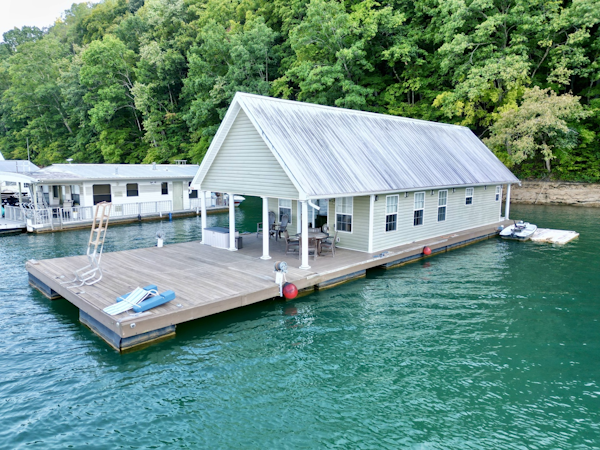 Custom-20 x 43 Floating Cabin  Approx 812sqft 2006 -Norris Lake-Tennessee-United States-6089926