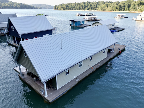Custom-20 x 43 Floating Cabin  Approx 812sqft 2006 -Norris Lake-Tennessee-United States-6089919