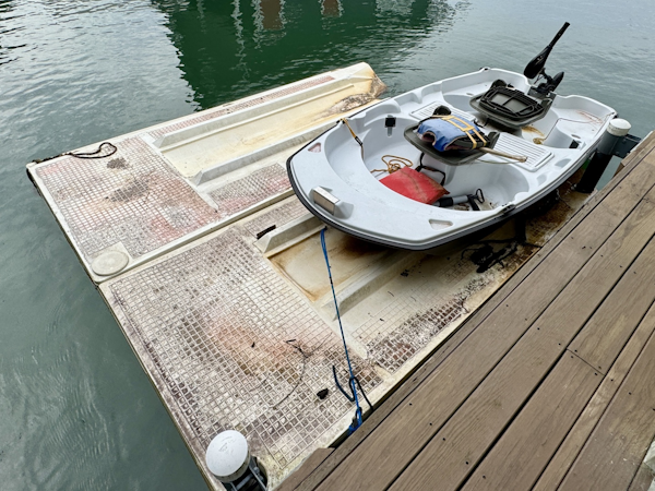 Custom-20 x 43 Floating Cabin  Approx 812sqft 2006 -Norris Lake-Tennessee-United States-6089993