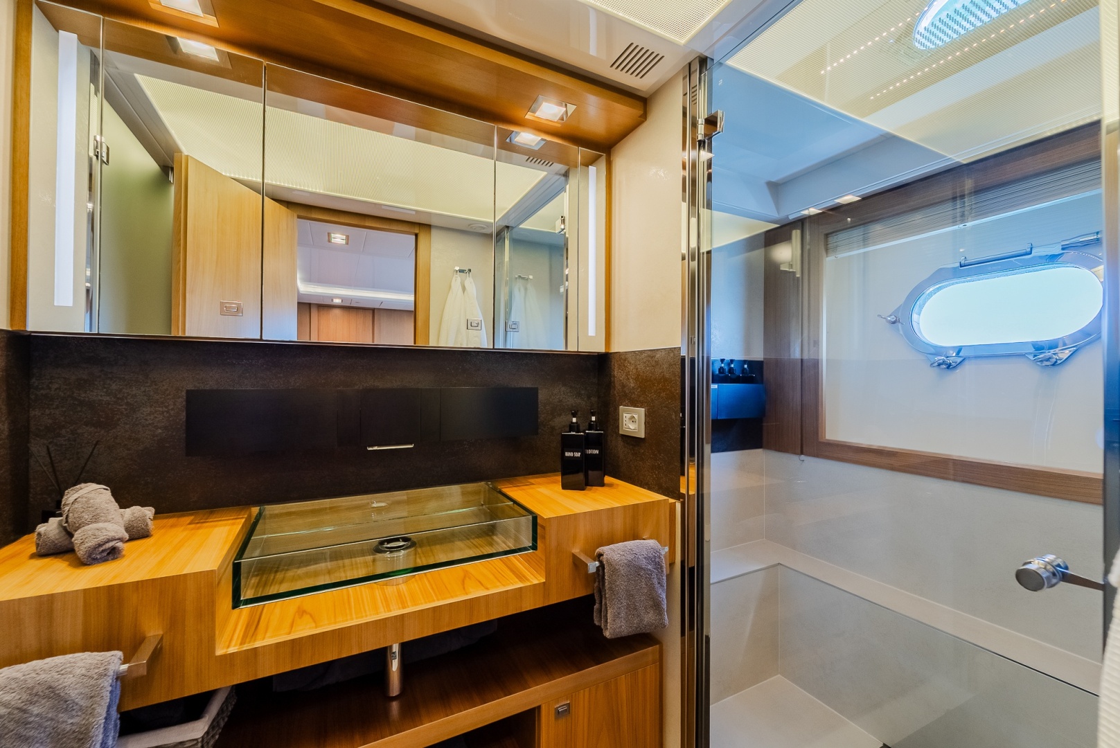 Custom Line-Raised Pilothouse 2012-One & Only Fort Lauderdale-Florida-United States-6105149 | Thumbnail