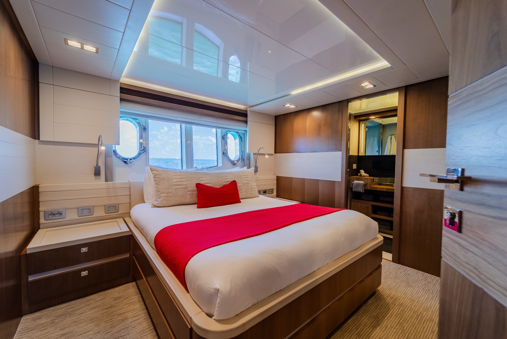 Custom Line-Raised Pilothouse 2012-One & Only Fort Lauderdale-Florida-United States-6105151 | Thumbnail