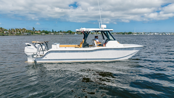 MVI-300 C 2027 -Stuart-Florida-United States-6112436