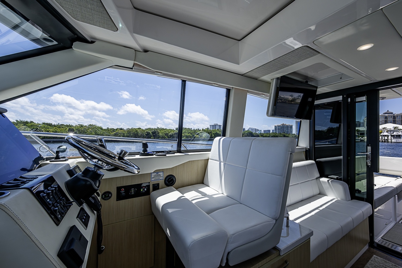 Regal-38 XO 2025-DONT TELL THE KIDS Destin-Florida-United States-6104640 | Thumbnail