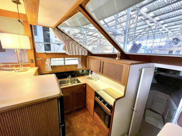 Tollycraft-Cockpit Motor Yacht 1989-ISLE OF VIEW Anacortes-Washington-United States-Galley-6104485
