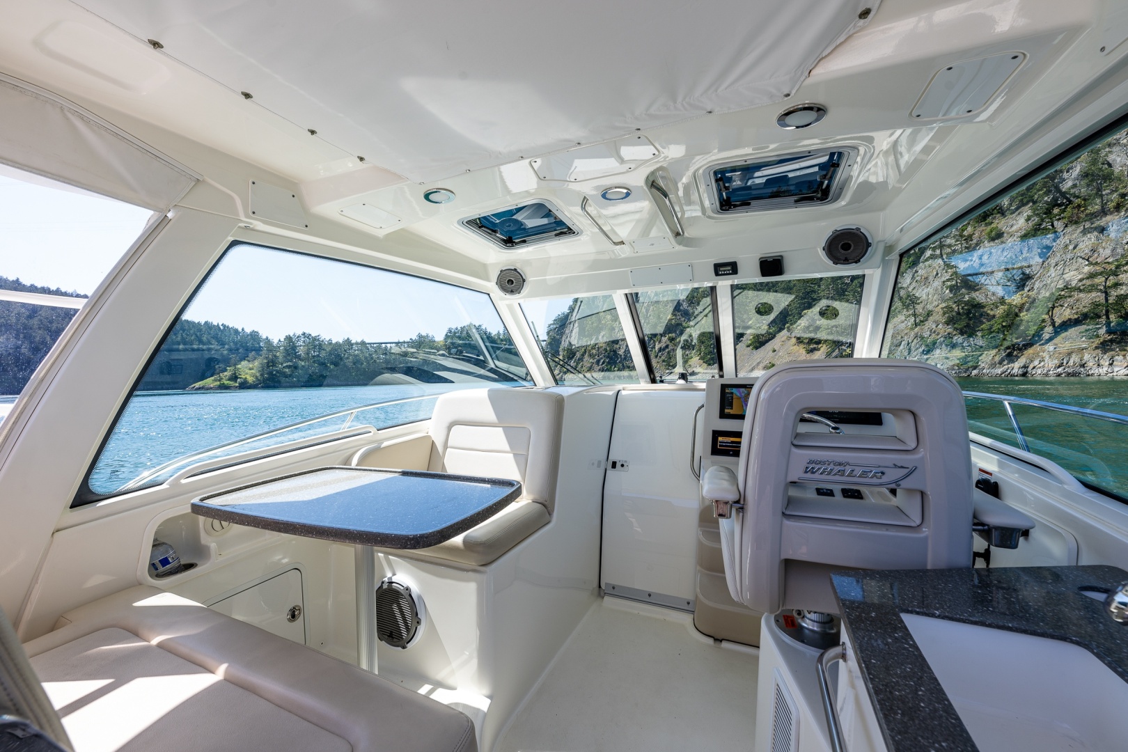 Boston Whaler-345 Conquest 2019-BARB La Conner-Washington-United States-6105569 | Thumbnail