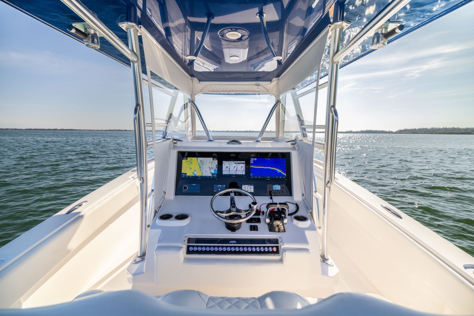 Invincible 2015 -Vero Beach-Florida-United States-6107584 | Thumbnail