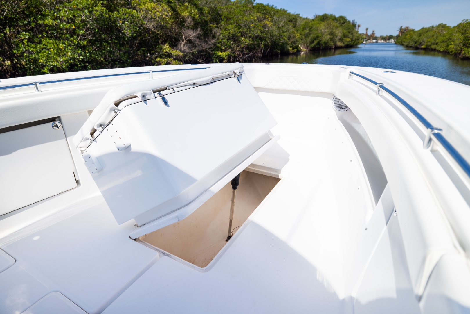 Invincible 2015 -Vero Beach-Florida-United States-6107574 | Thumbnail